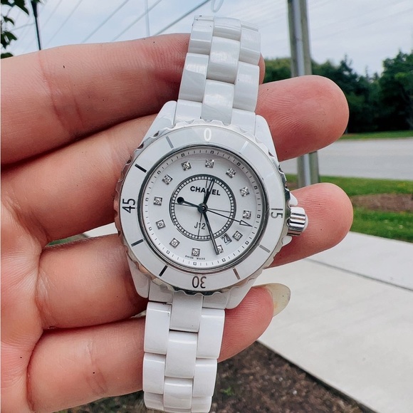 Chanel J12 WATCH CALIBER 12.1, 33 MM - Picture 4 of 7